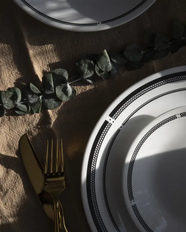 סט 18 צלחות קורנינג קורל דגם (147) Corning Corelle - Brasserie