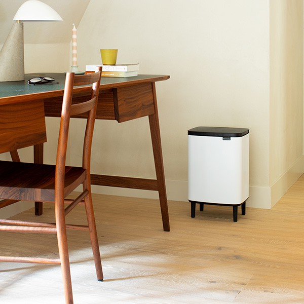פח אשפה לשרותים BO 12 ליטר - Brabantia