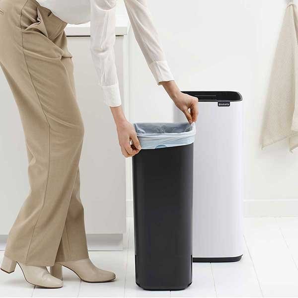 פח אשפה למטבח טאץ מרובע 30 ליטר - Brabantia