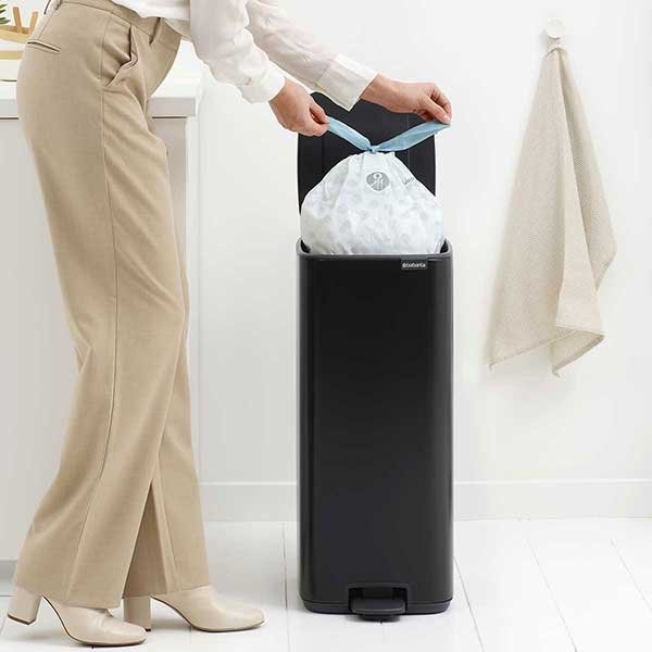 פח אשפה למטבח פדל מרובע 30 ליטר  - Brabantia